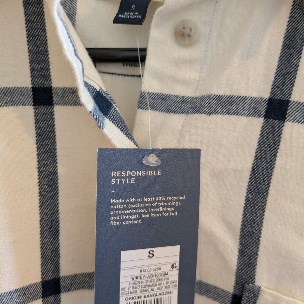 Universal Thread SOFT White Blue Oversize Flannel… - image 3